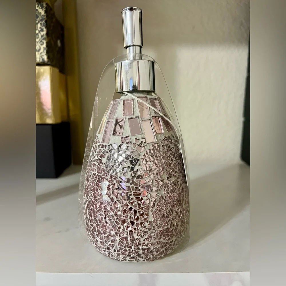 NWT AYA Modern Bath Pink and Silver Mirrored Hand Soap Dispenser Bath & Body